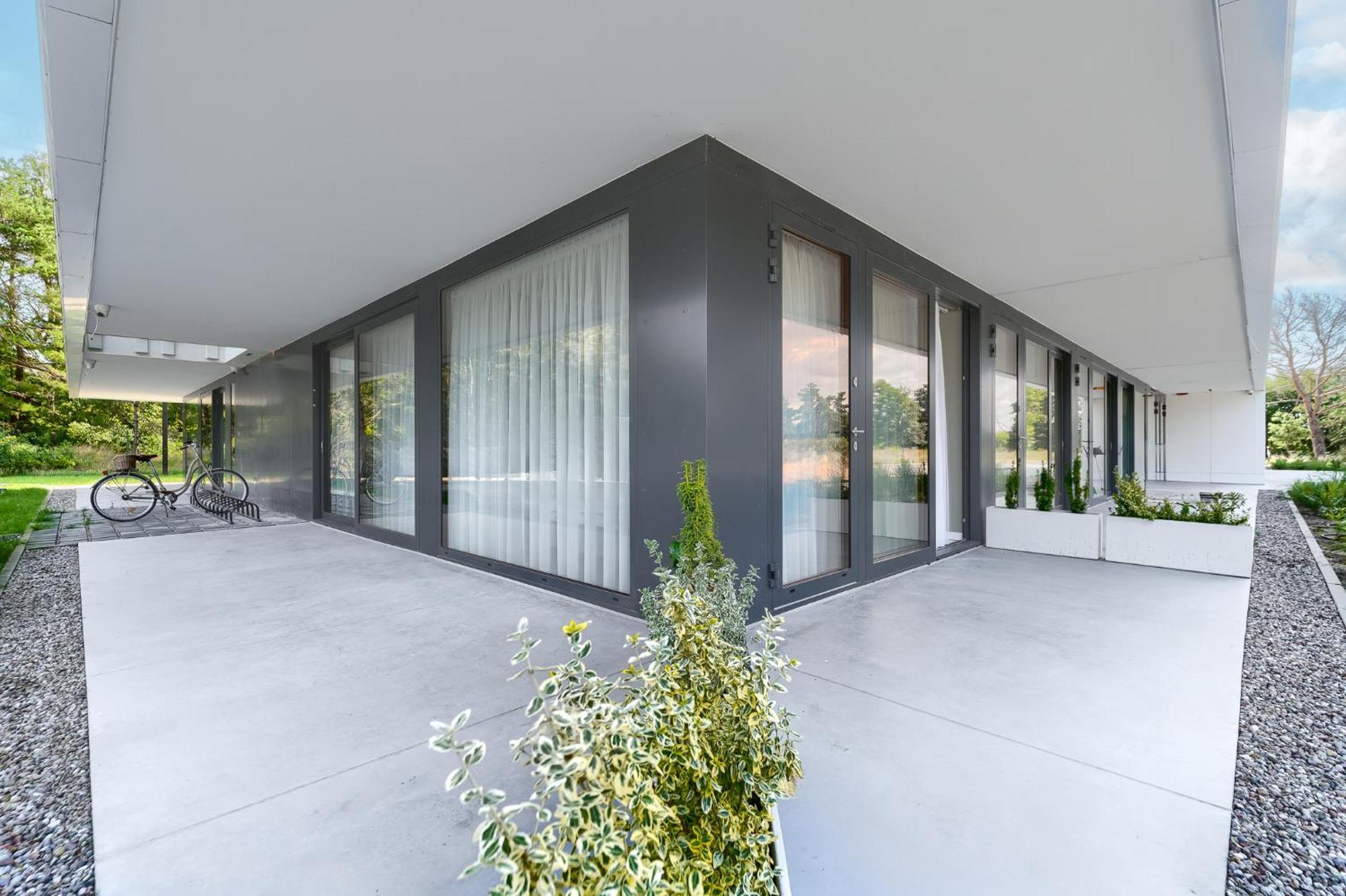 Sea & Lake - City Apartments Mielno  Exterior photo
